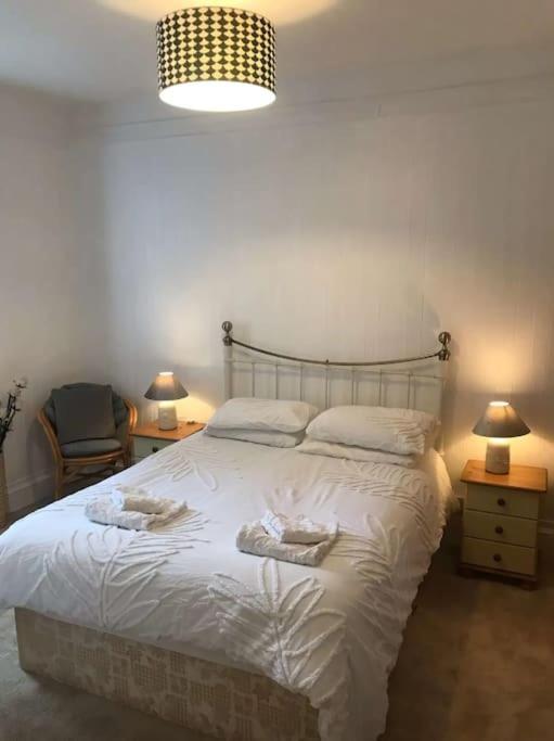 Spacious 1 Bedroom Apartment Near Seafront Penzance Exterior foto